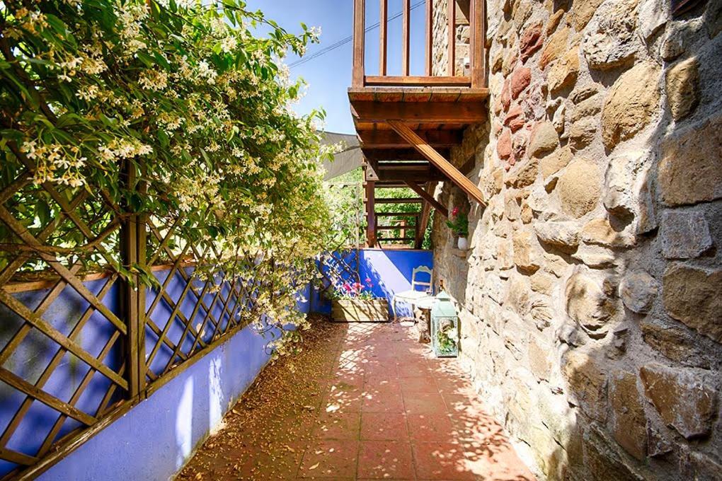 Can Cruanyes Sales de Llierca ภายนอก รูปภาพ