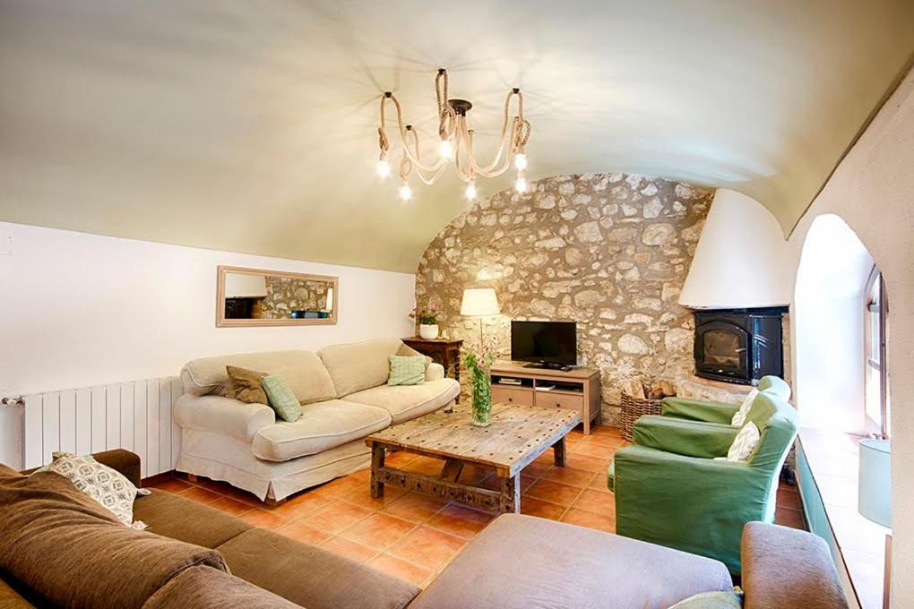 Can Cruanyes Sales de Llierca ภายนอก รูปภาพ
